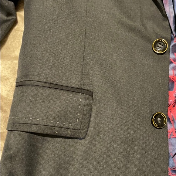 Suit jacket - Picture 3 of 8